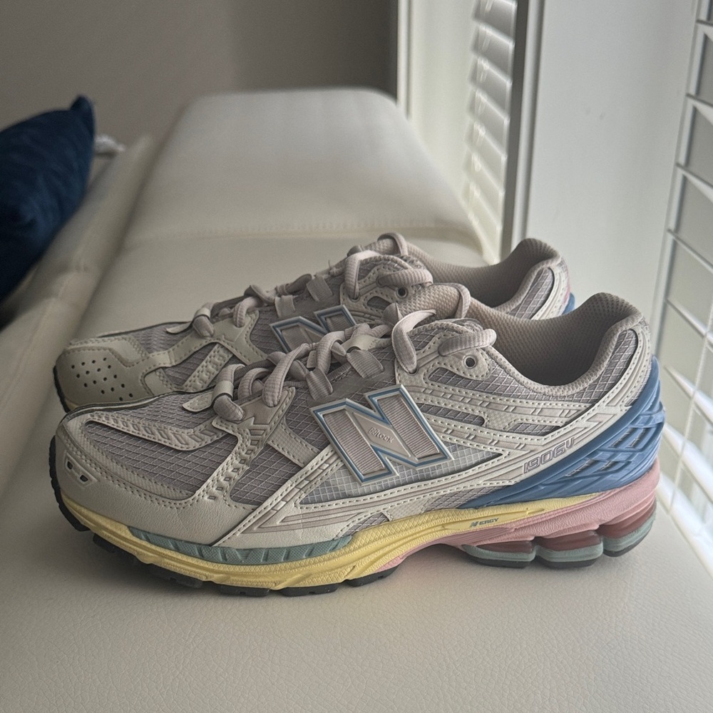 New Balance 1906R Sneakers